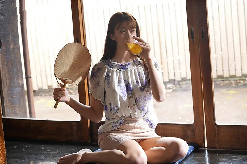 Mùa hè buồn chán ở quê nện vợ gần nhà thiếu thốn vì lấy ông chồng già